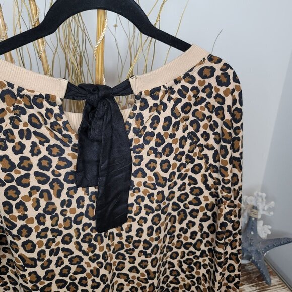 Crown & Ivy NWT Sweatshirt Womens Small - Picture 5 of 6